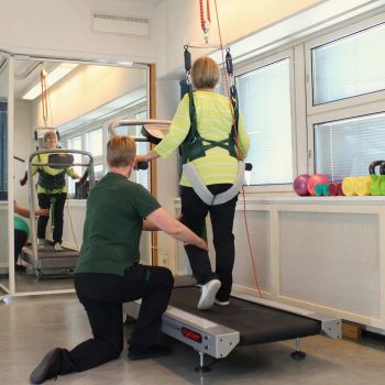 Painokevennetty kävelykuntoutus